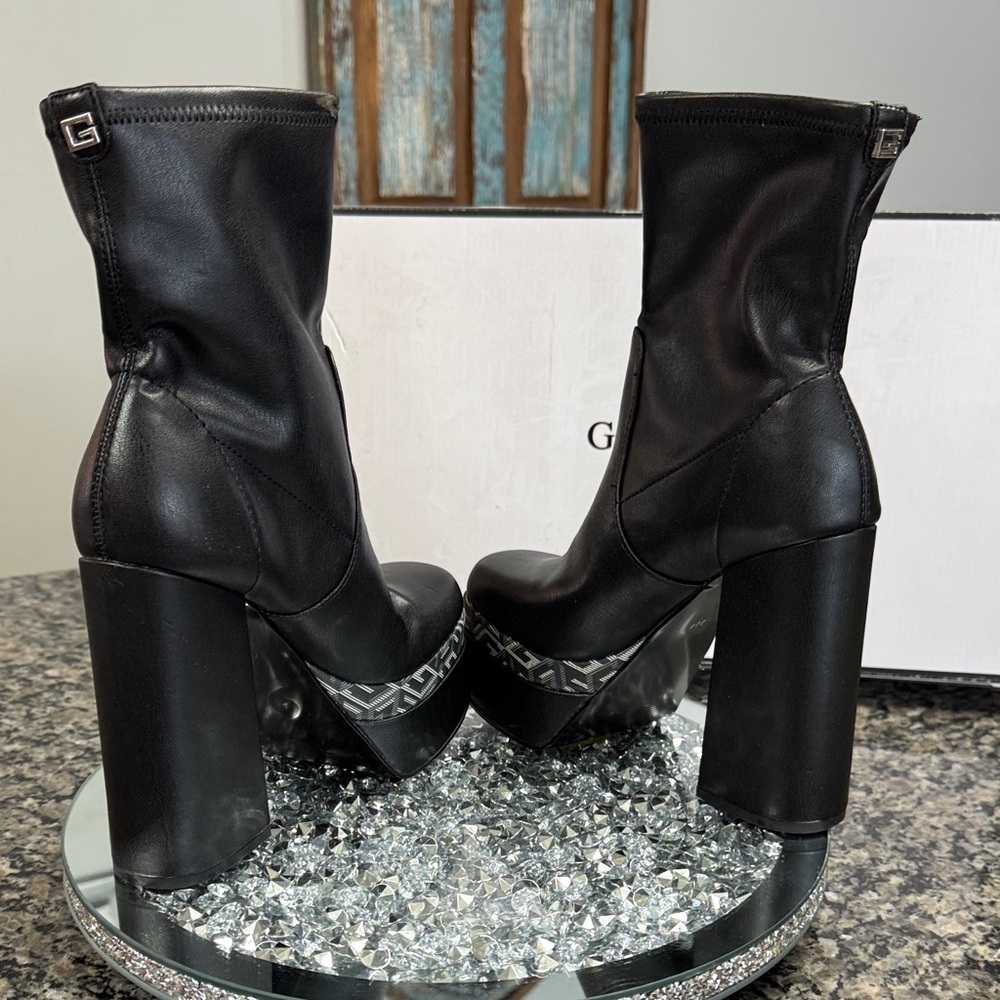 Guess Cabala Black Platform Boots with Silver Accents NWT 7 - Picture 9 of 14